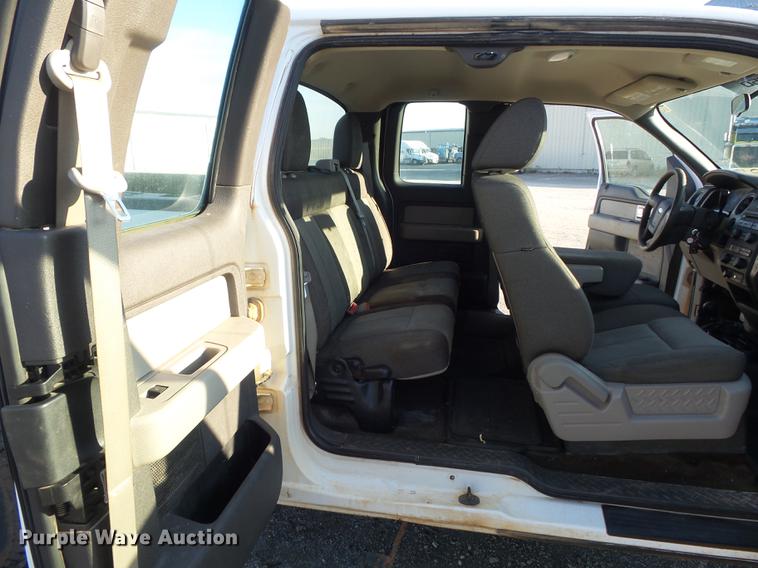 image for item DB6325 2010 Ford F150 XL SuperCab pickup truck