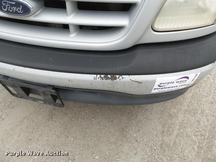 image for item DB7194 1999 Ford F150 pickup truck