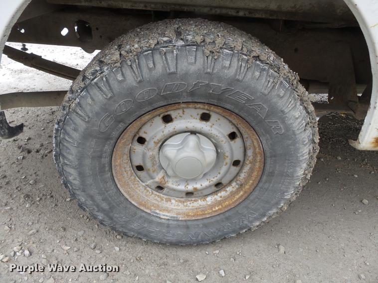 image for item DB7194 1999 Ford F150 pickup truck