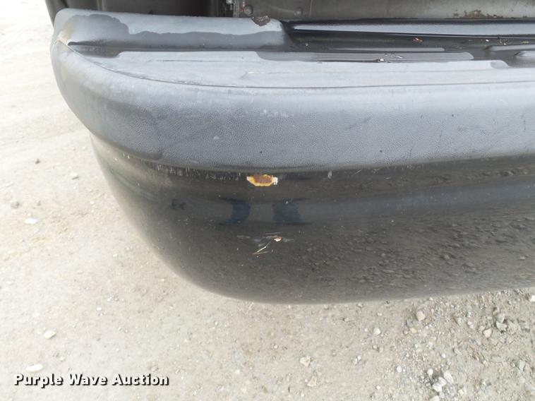 image for item DB7195 2001 Ford F250 Super Duty pickup truck