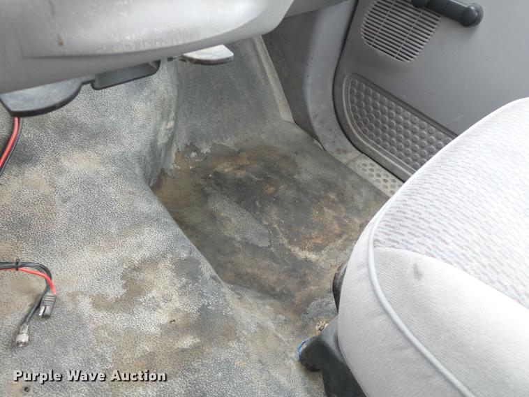 image for item DB7195 2001 Ford F250 Super Duty pickup truck