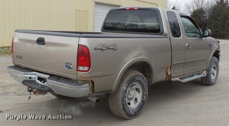 image for item DB7196 2001 Ford F150 SuperCab pickup truck