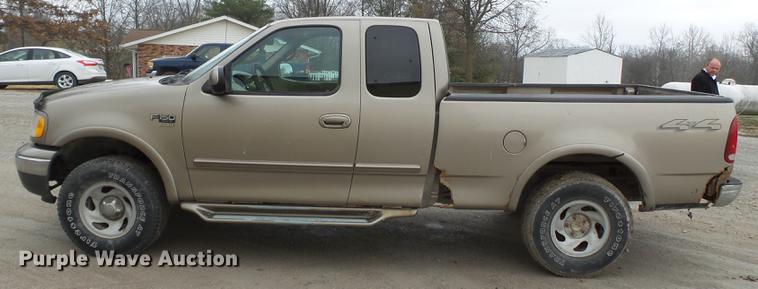 image for item DB7196 2001 Ford F150 SuperCab pickup truck