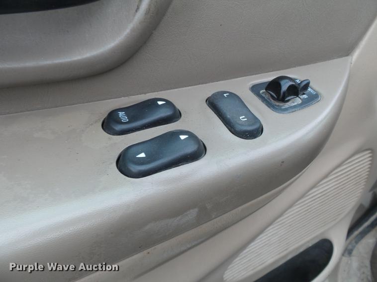 image for item DB7196 2001 Ford F150 SuperCab pickup truck