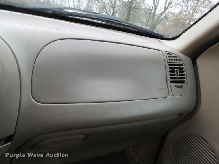 image for item DB7196 2001 Ford F150 SuperCab pickup truck