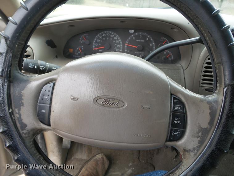 image for item DB7196 2001 Ford F150 SuperCab pickup truck