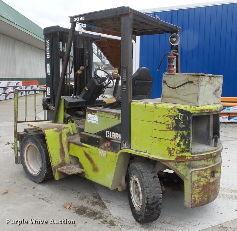 image for item DB7203 1990 Clark GPX40 forklift