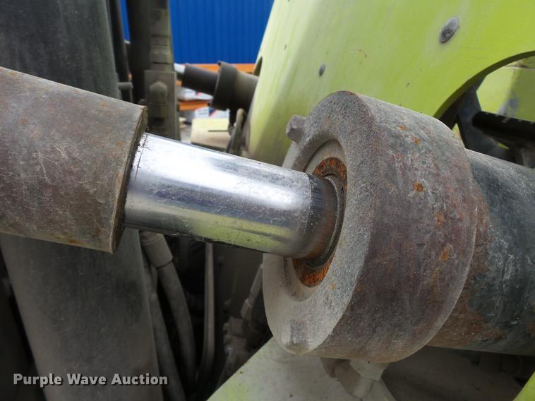 image for item DB7203 1990 Clark GPX40 forklift