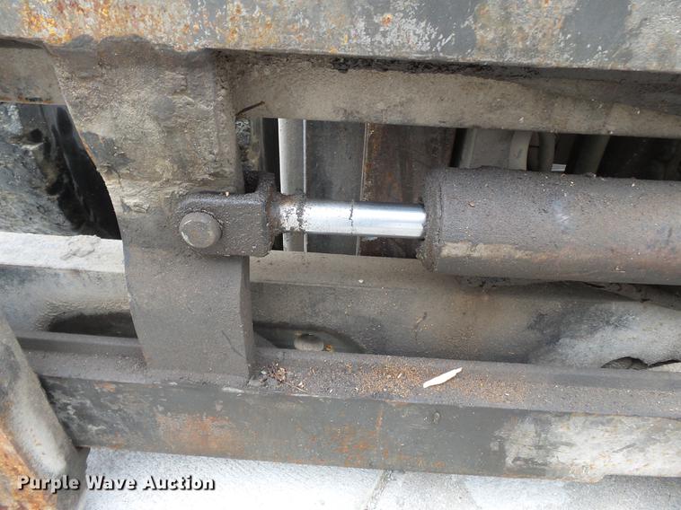 image for item DB7203 1990 Clark GPX40 forklift