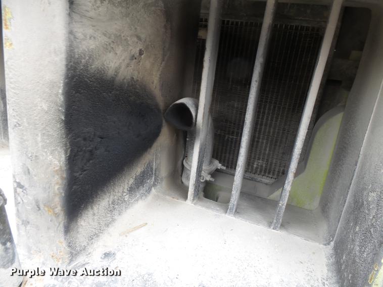 image for item DB7203 1990 Clark GPX40 forklift