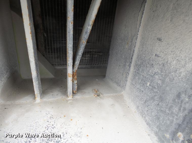 image for item DB7203 1990 Clark GPX40 forklift