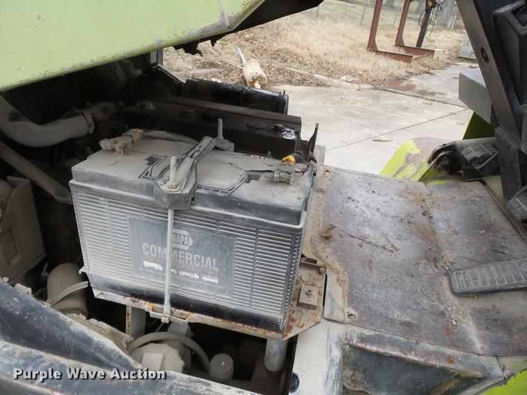 image for item DB7203 1990 Clark GPX40 forklift