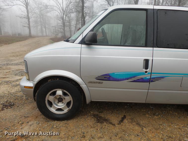 image for item DB7260 1996 Chevrolet Astro van