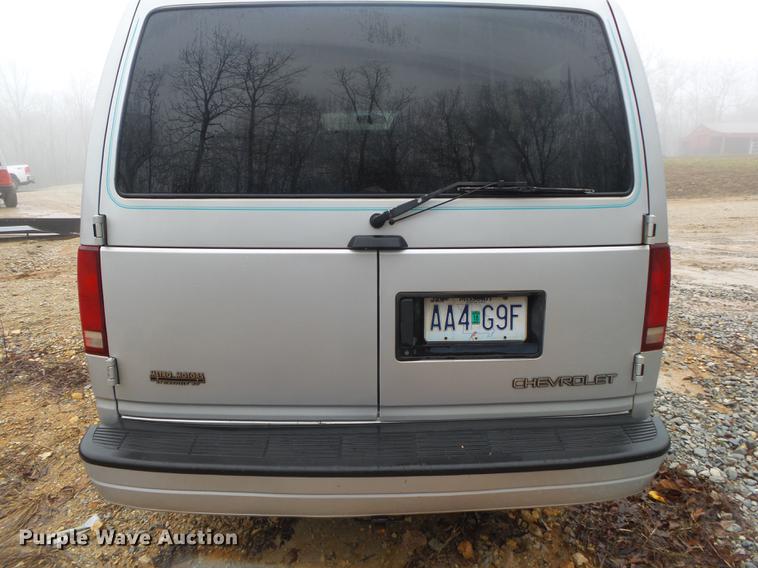 image for item DB7260 1996 Chevrolet Astro van