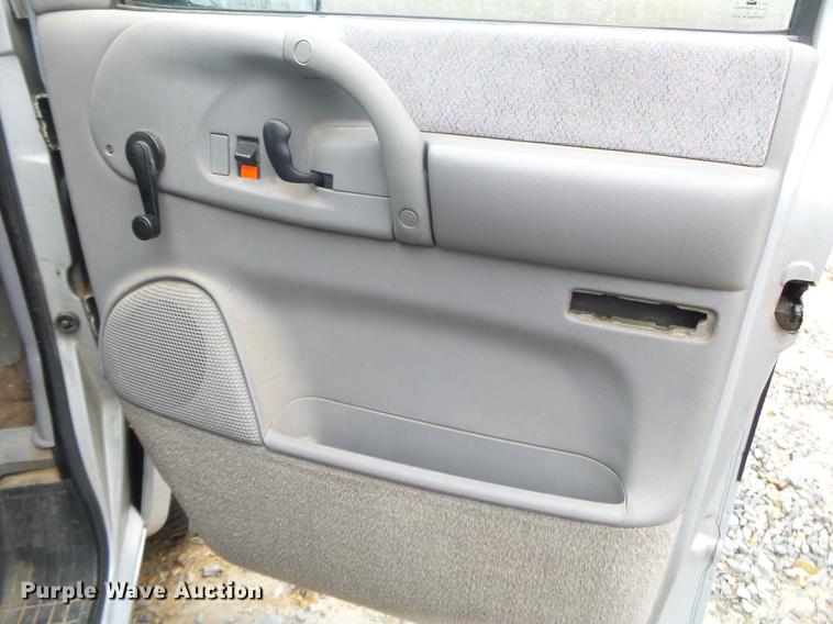 image for item DB7260 1996 Chevrolet Astro van