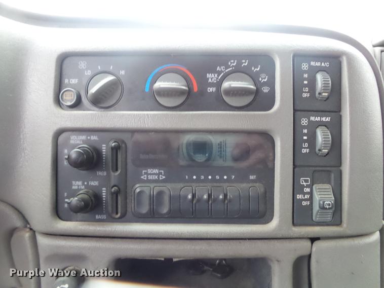 image for item DB7260 1996 Chevrolet Astro van