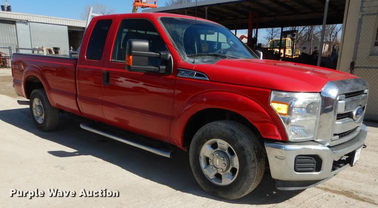 image for item DC0256 2011 Ford F250 Super Duty XLT SuperCab pickup truck