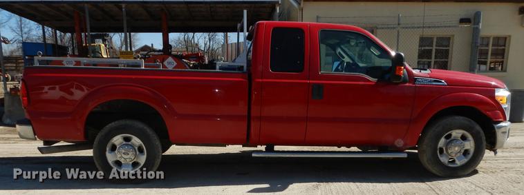 image for item DC0256 2011 Ford F250 Super Duty XLT SuperCab pickup truck