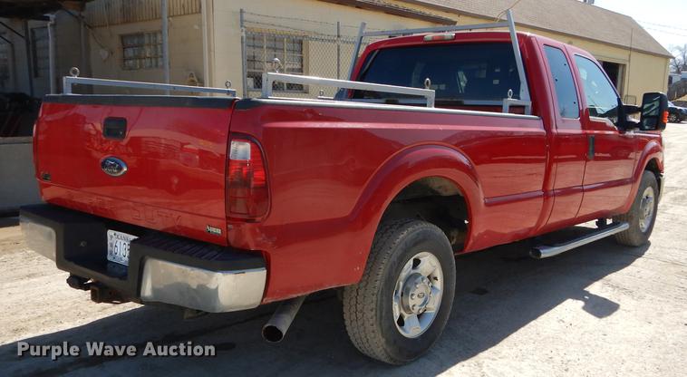 image for item DC0256 2011 Ford F250 Super Duty XLT SuperCab pickup truck