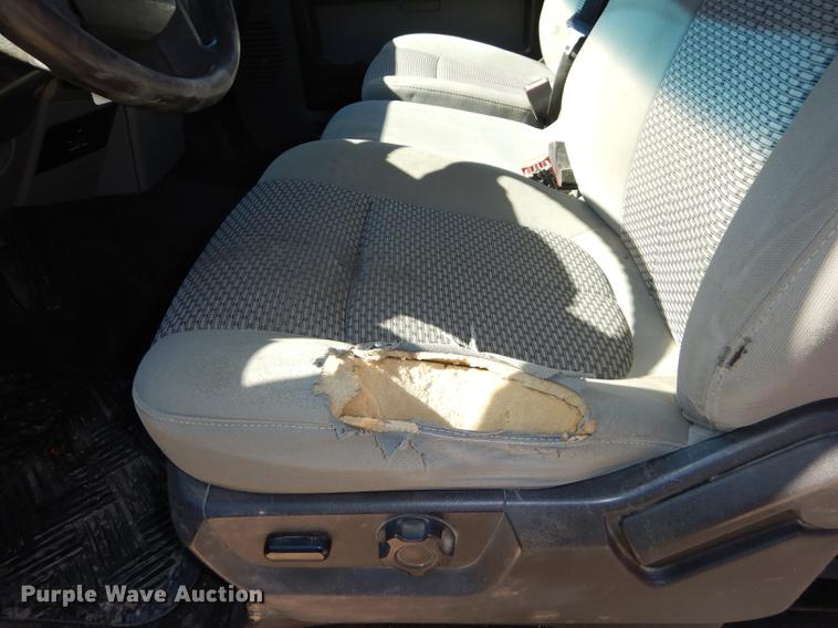 image for item DC0256 2011 Ford F250 Super Duty XLT SuperCab pickup truck