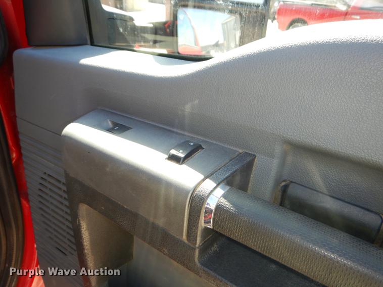 image for item DC0256 2011 Ford F250 Super Duty XLT SuperCab pickup truck