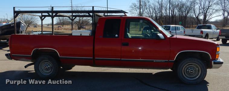 image for item DC0268 1998 Chevrolet Cheyenne 2500 Ext. Cab pickup truck