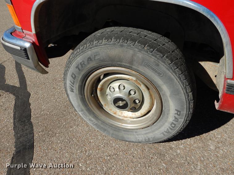 image for item DC0268 1998 Chevrolet Cheyenne 2500 Ext. Cab pickup truck