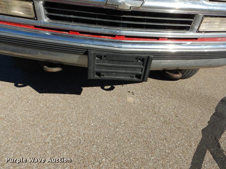 image for item DC0268 1998 Chevrolet Cheyenne 2500 Ext. Cab pickup truck