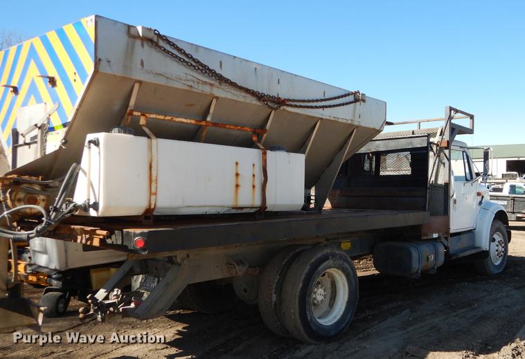 image for item DC0275 1986 International 1954 flatbed truck