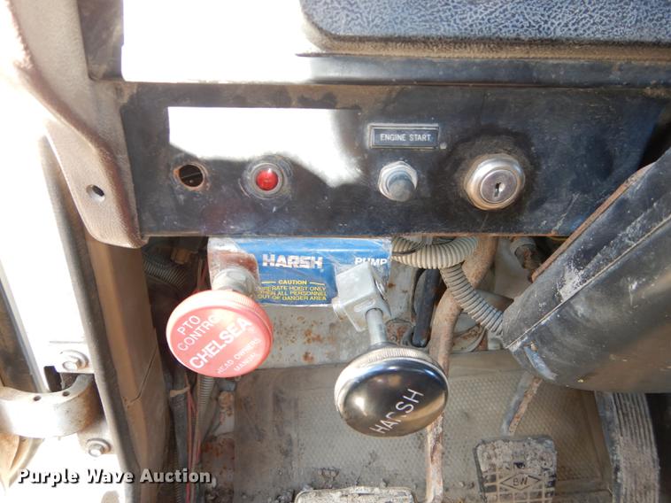 image for item DC0275 1986 International 1954 flatbed truck