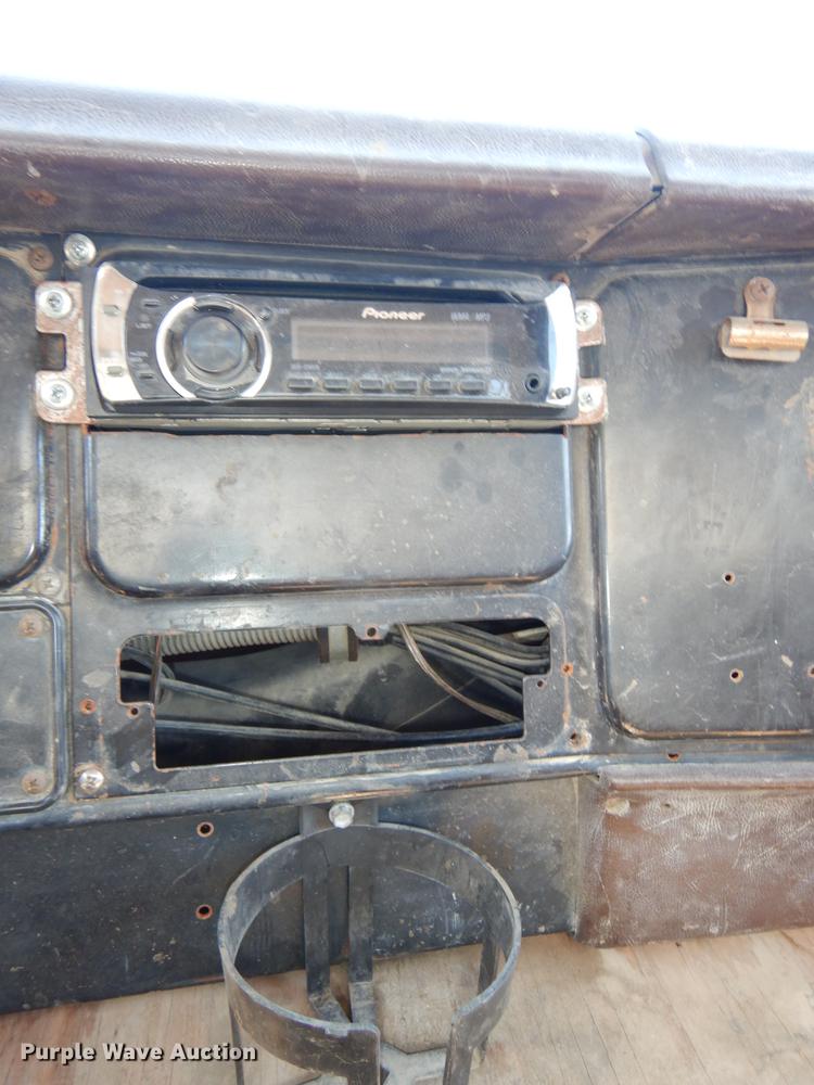 image for item DC0275 1986 International 1954 flatbed truck