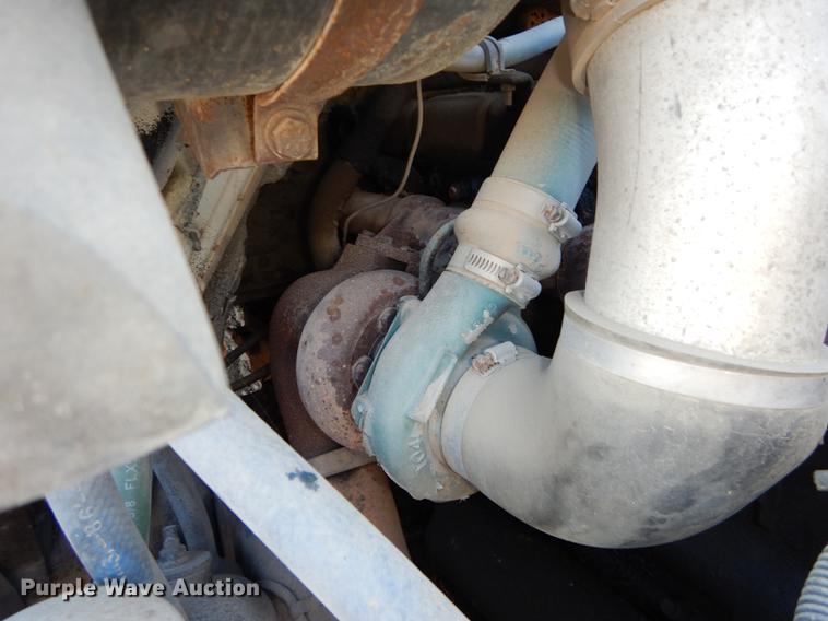 image for item DC0275 1986 International 1954 flatbed truck