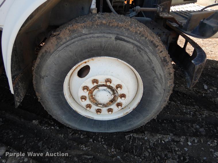 image for item DC0275 1986 International 1954 flatbed truck