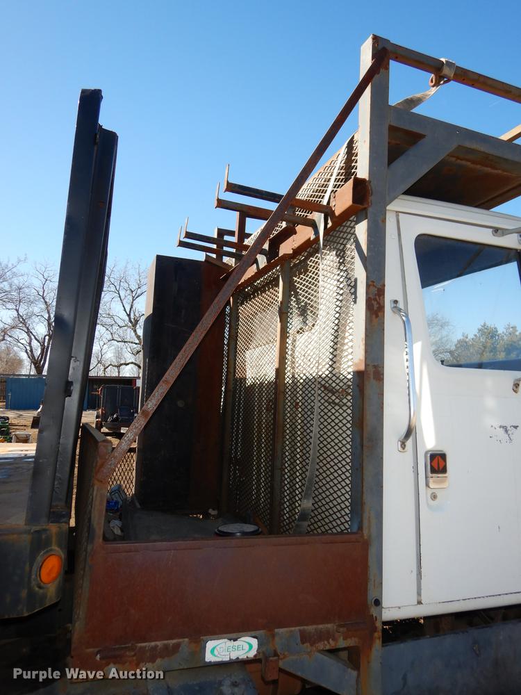 image for item DC0275 1986 International 1954 flatbed truck