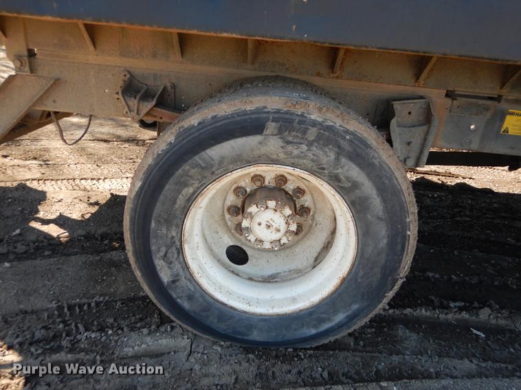 image for item DC0275 1986 International 1954 flatbed truck