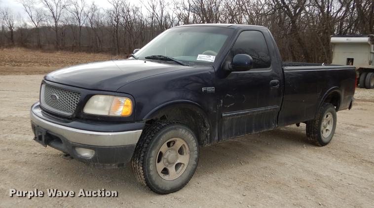 image for item DC0325 1999 Ford F150 XLT pickup truck