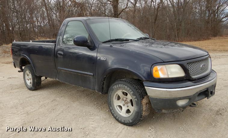 image for item DC0325 1999 Ford F150 XLT pickup truck