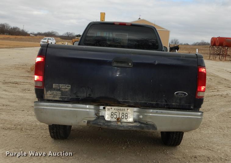 image for item DC0325 1999 Ford F150 XLT pickup truck