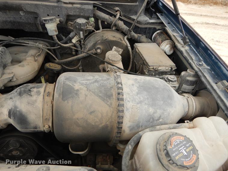 image for item DC0325 1999 Ford F150 XLT pickup truck