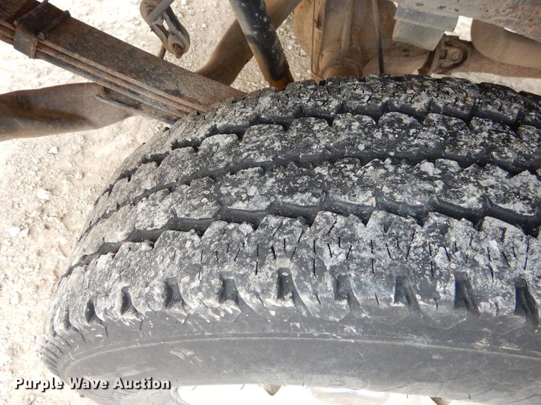 image for item DC0325 1999 Ford F150 XLT pickup truck