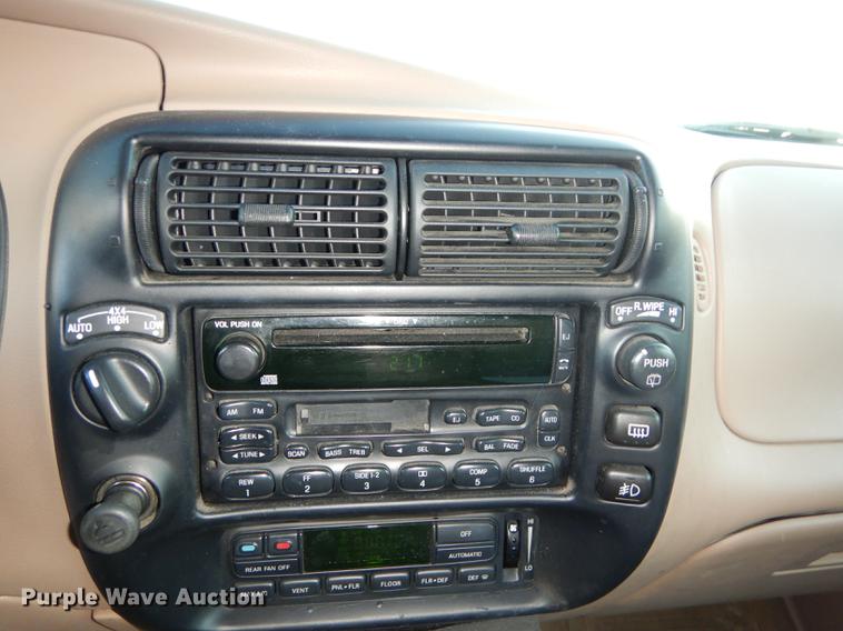 image for item DC0329 1998 Ford Explorer Eddie Bauer SUV