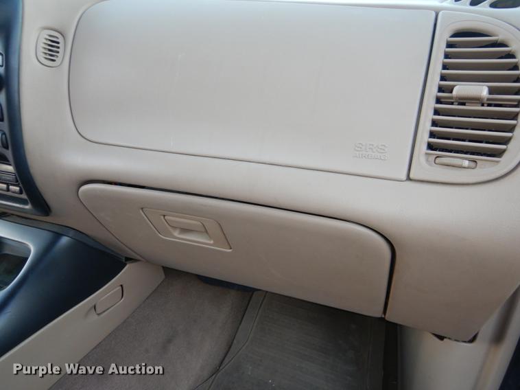 image for item DC0329 1998 Ford Explorer Eddie Bauer SUV