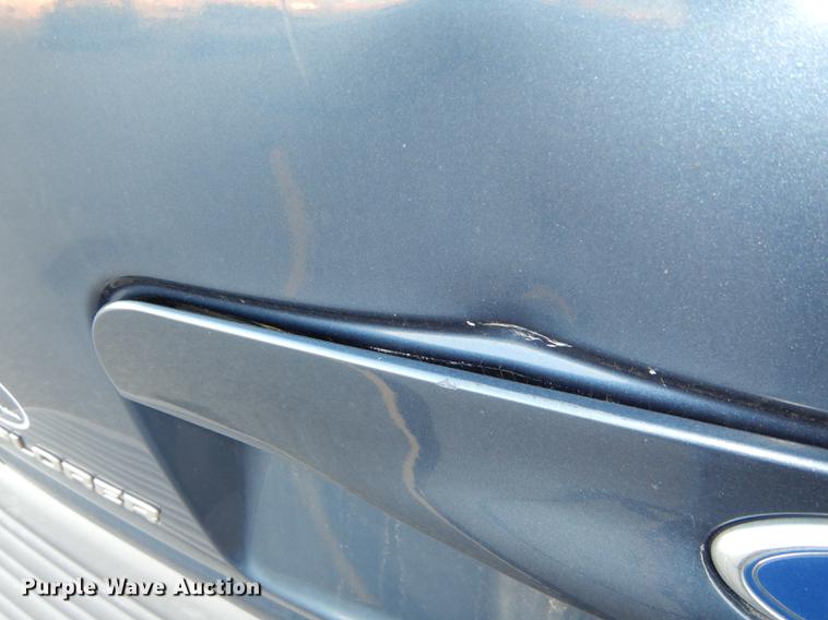 image for item DC0329 1998 Ford Explorer Eddie Bauer SUV