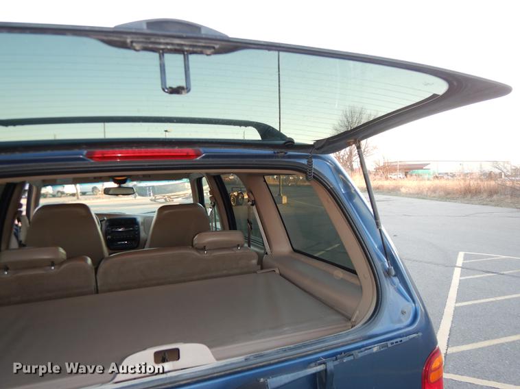 image for item DC0329 1998 Ford Explorer Eddie Bauer SUV