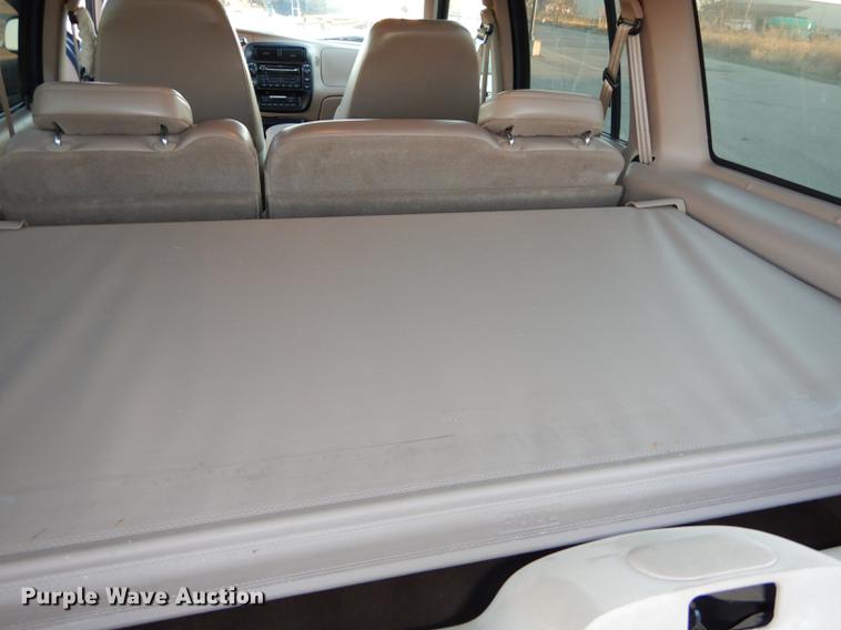 image for item DC0329 1998 Ford Explorer Eddie Bauer SUV