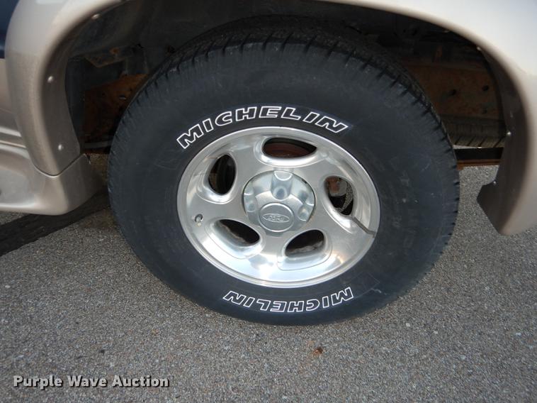 image for item DC0329 1998 Ford Explorer Eddie Bauer SUV