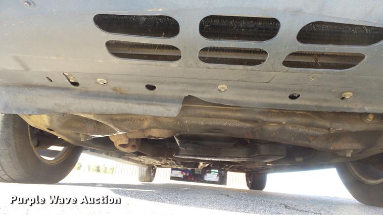 image for item DC0661 2004 Ford Taurus