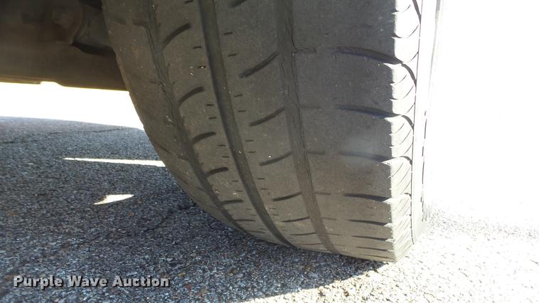 image for item DC0661 2004 Ford Taurus