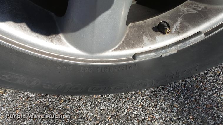 image for item DC0661 2004 Ford Taurus