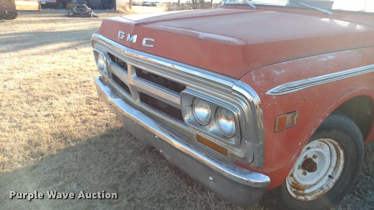image for item DC0865 1969 GMC 1500 Custom pickup truck